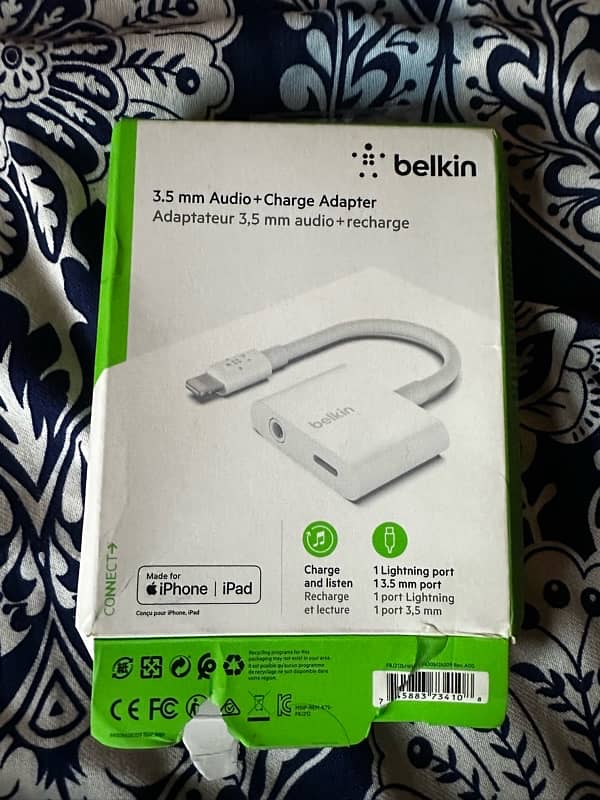 Belkin Spilter Connector Lighting to 3.5mm jack 0