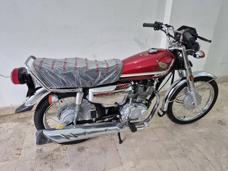 Honda CG-125 Special Edition 2025 zero meter 3