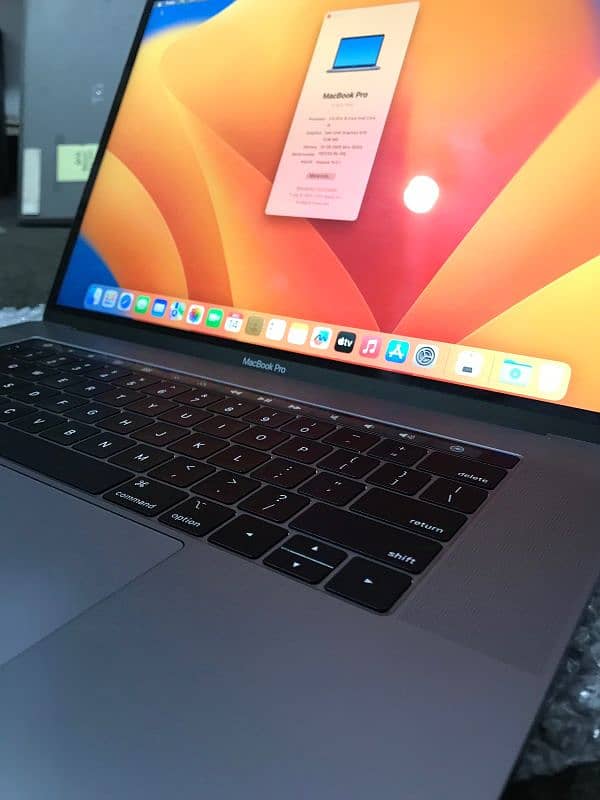 Macbook 2019 i9, 32GB Ram, 512GB Storage, 4GB Graphic 1