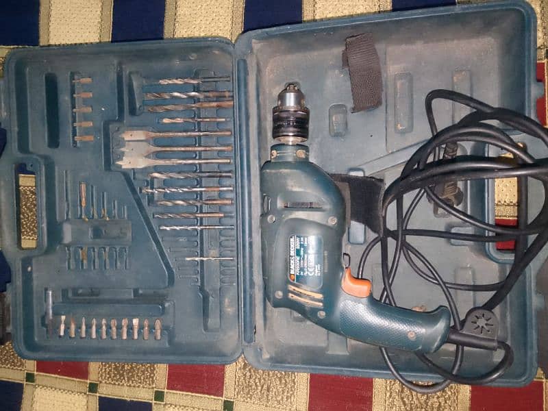 Urgent Sale Black Decker drill machine 1