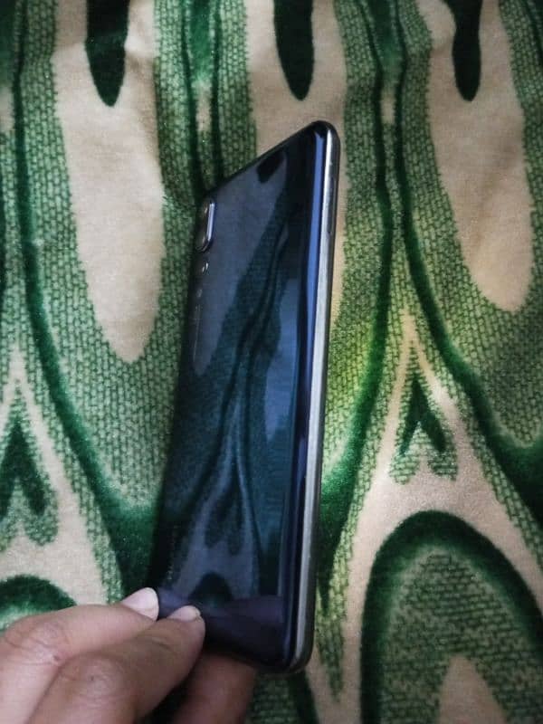 Huawei p20 pro for sale whatapp no 03343400914 2