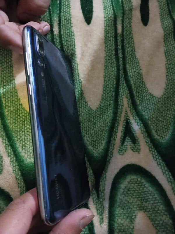 Huawei p20 pro for sale whatapp no 03343400914 7