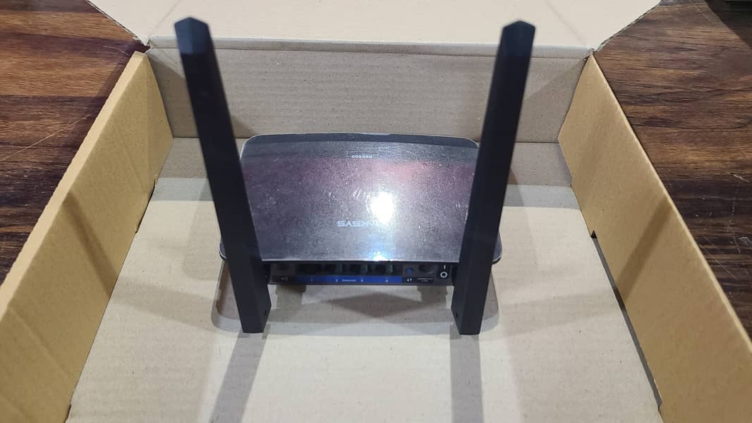 Linksys RE6500: AC1200 Dual-Band Wi-Fi Exten" der For Long Range 13