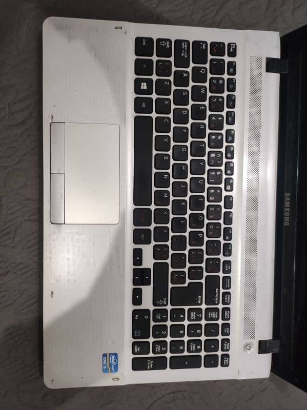 SAMSUNG CORE I 5 (NO DISPLAY) 3