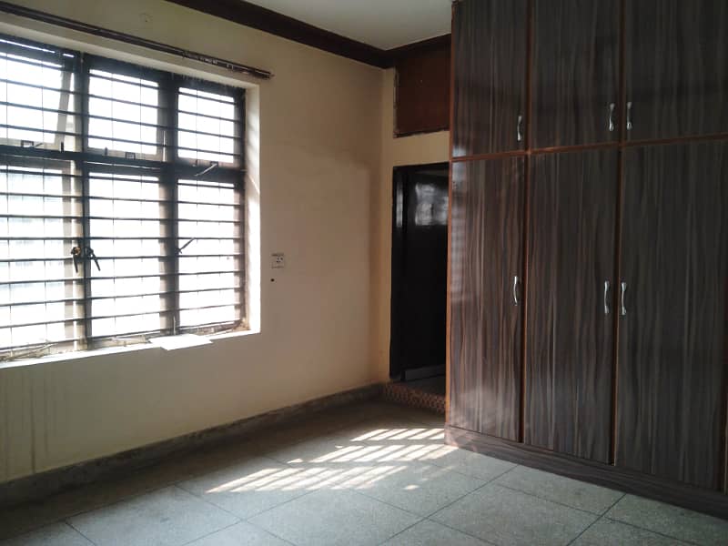 10 Marla Beautiful Double Story House For Rent Allama Iqbal Town Lahore 6