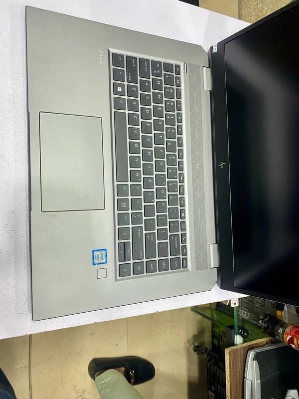 HP Zbook Studio G5 2