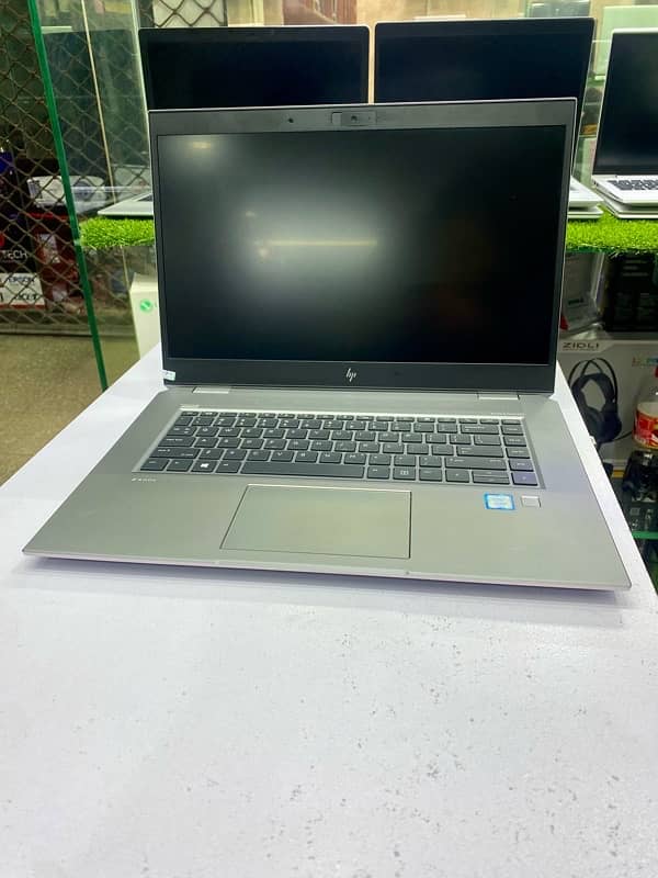 HP Zbook Studio G5 4