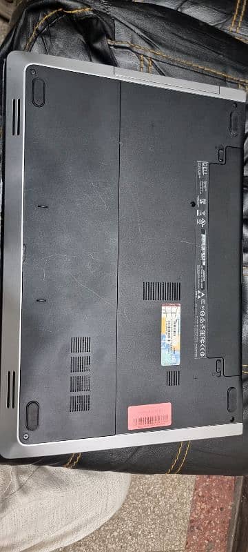 Dell laptop 2 gb graphic card 3