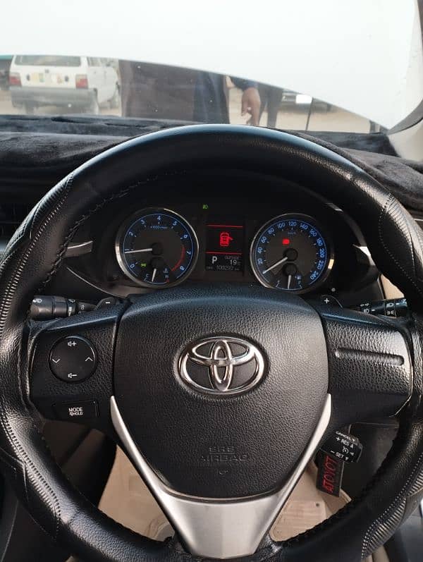 Toyota Corolla Altis 2014 11