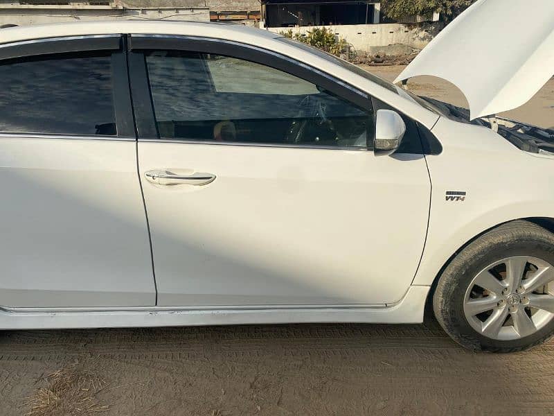 Toyota Corolla Altis 2014 12