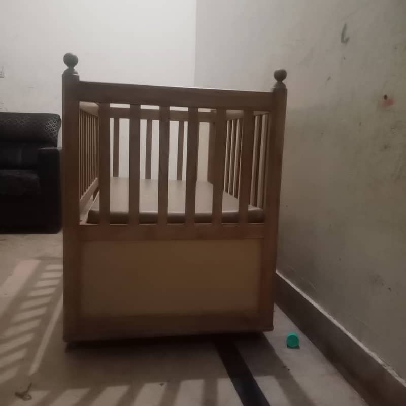 Baby cot fresh condition 2