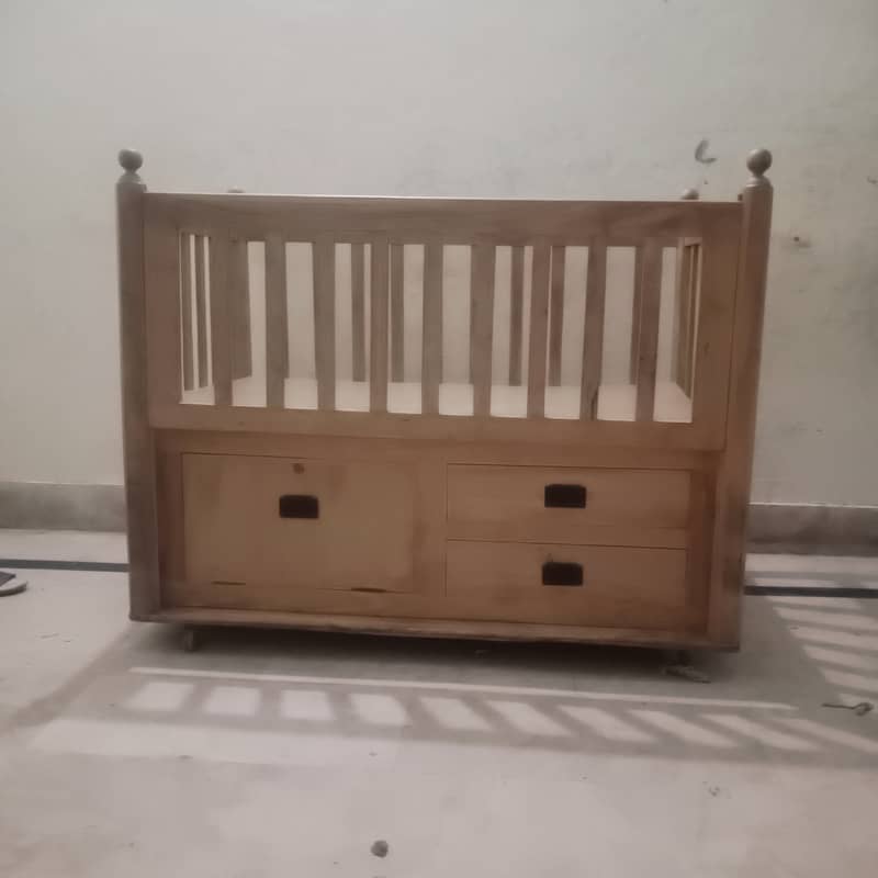 Baby cot fresh condition 3