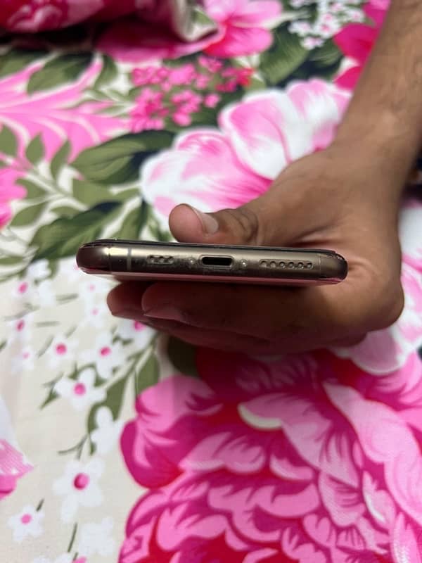 iphone 11 pro 256 gb pta 1