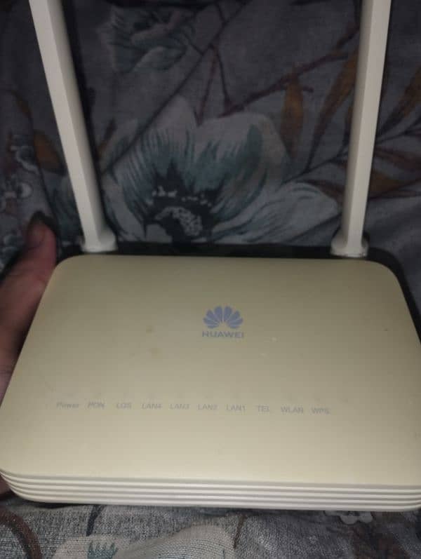 Huawei EchoLife EG8141A5 GPON ONT ONU Router Modem 4