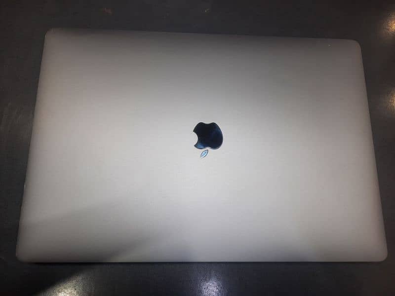 Apple Macbook pro 2019 3