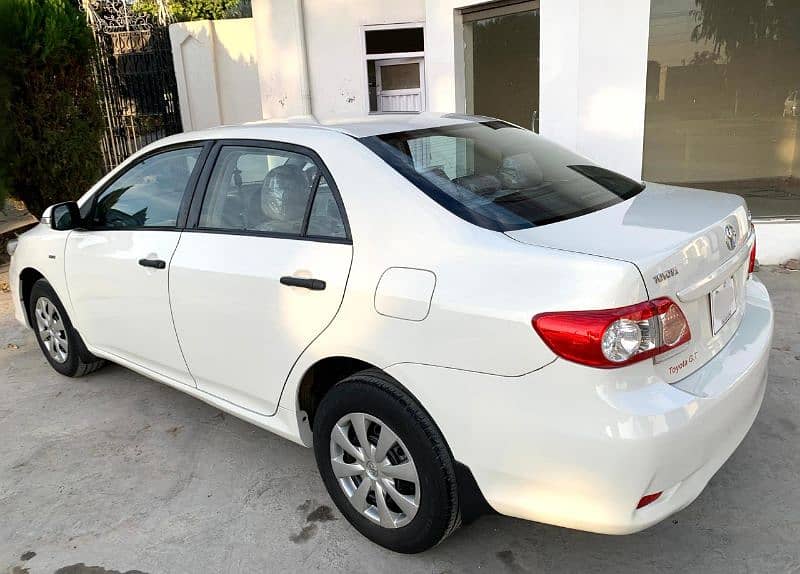 Toyota Corolla GLI 2013 6