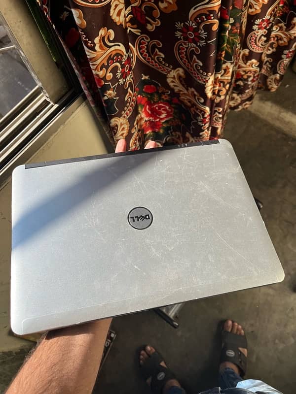 i5 4th Gen Dell 1