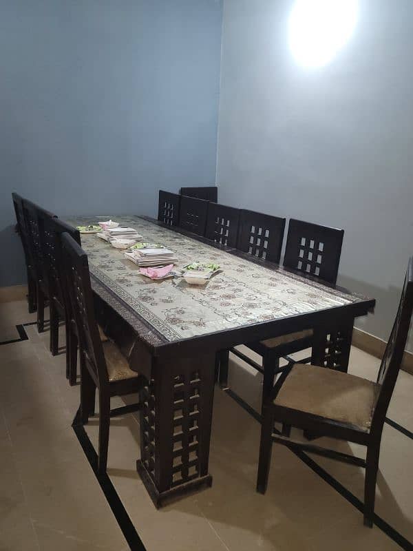 12 Seater Used Glass Dining Table Wooden Full Size (Lights Avaible) 12