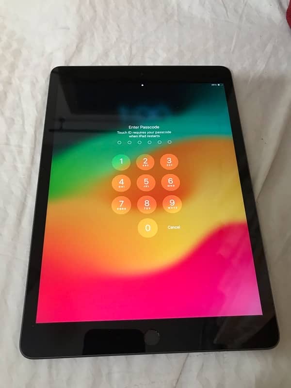 Apple Ipad 8th generation 32gb 3