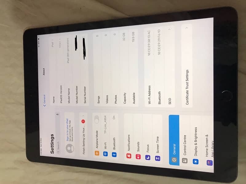 Apple Ipad 8th generation 32gb 6