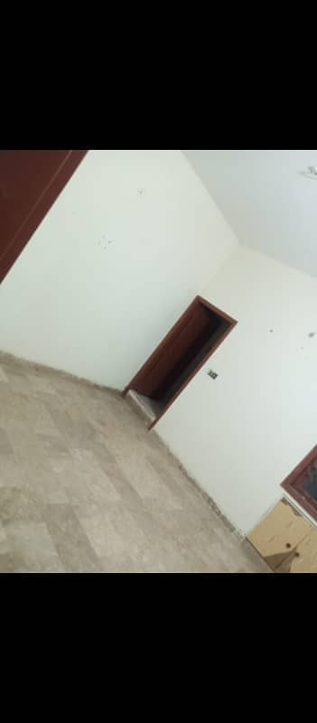 2 bed dd portion available for rent in north Karachi 3