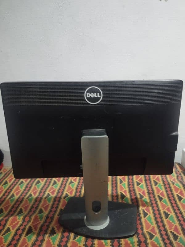 22" Dell LED 2