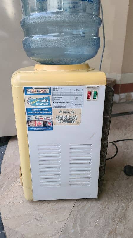 Water Dispenser. Urgent Sale. Hot and Cool 2