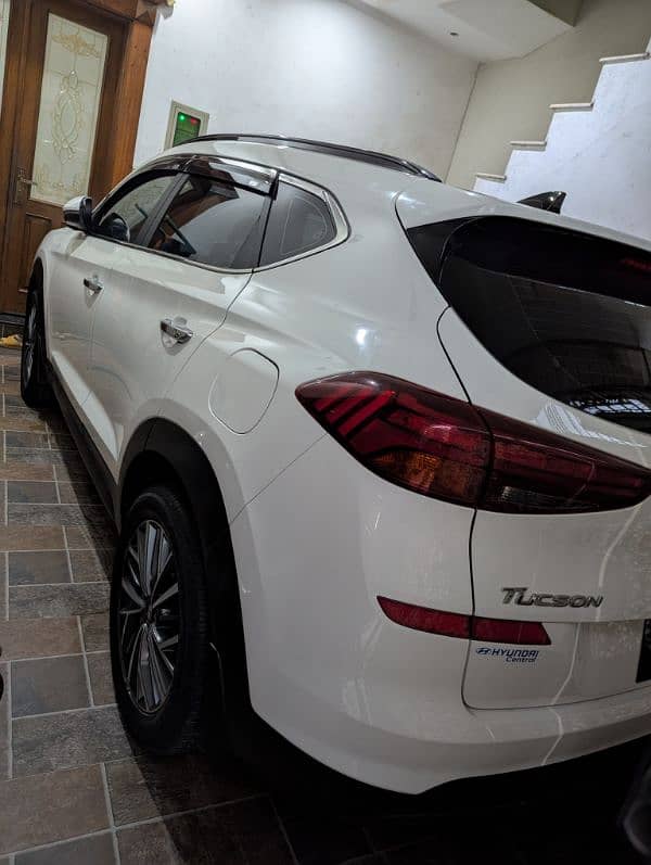 Hyundai Tucson 2021 AWD Ultimate 8