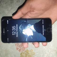 Apple iPhone 7