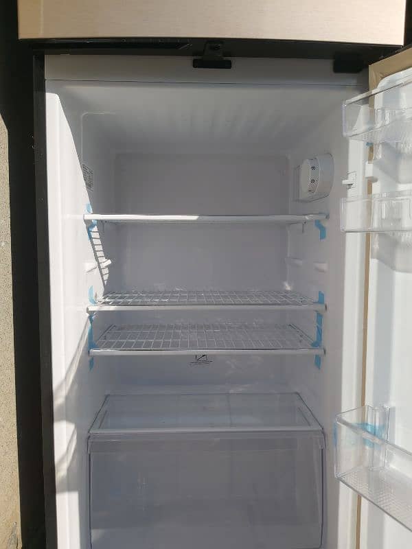 3 months used fridge 5