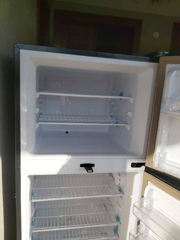 3 months used fridge 6