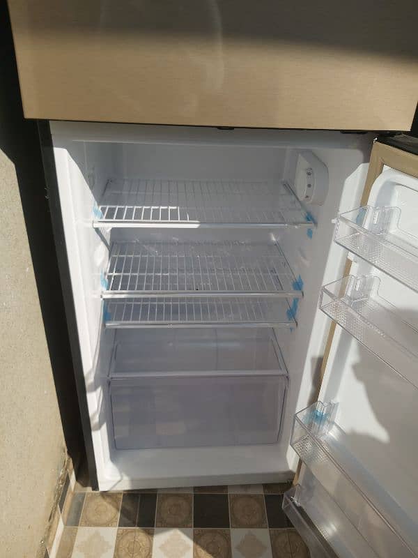 3 months used fridge 12