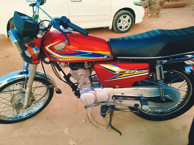 Honda CG125 2019 Lahore number Lush Condition 2