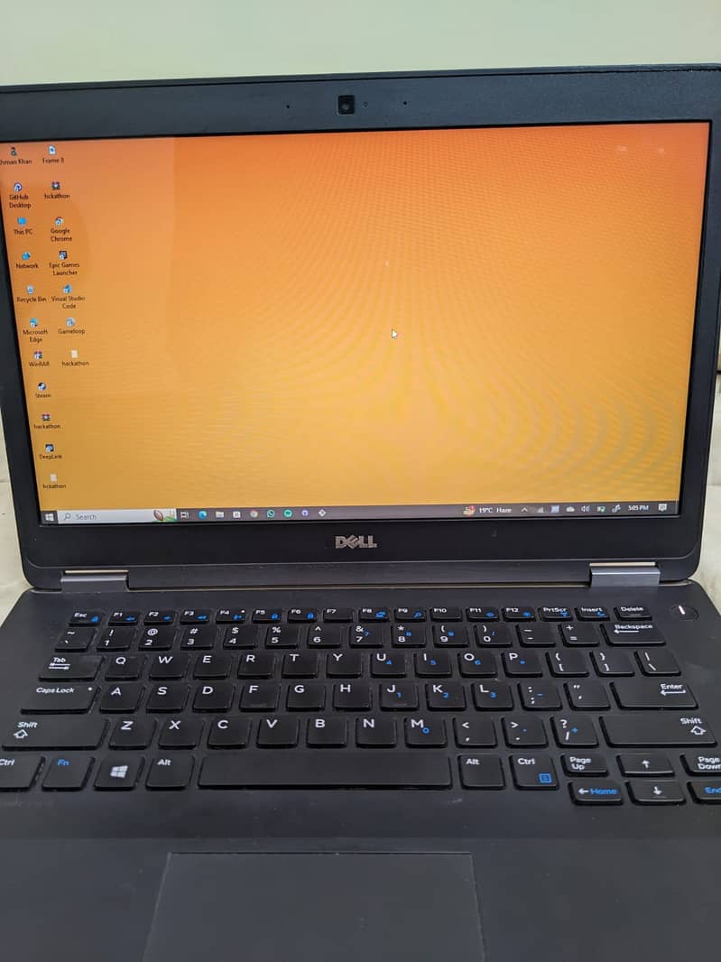 Brand new laptop used only 2 months 5