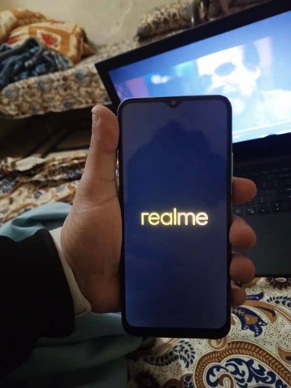 am seeling my realme c21-y with complet box no open no repair gurranti 9