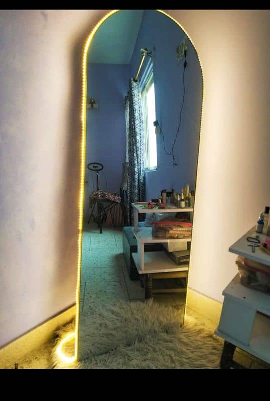 vintage mirror 0