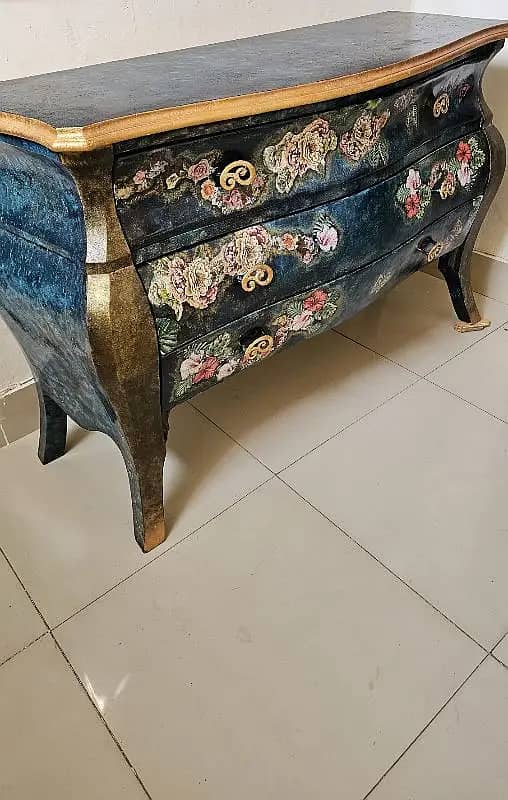 hand painted  console for sale in karachi 1