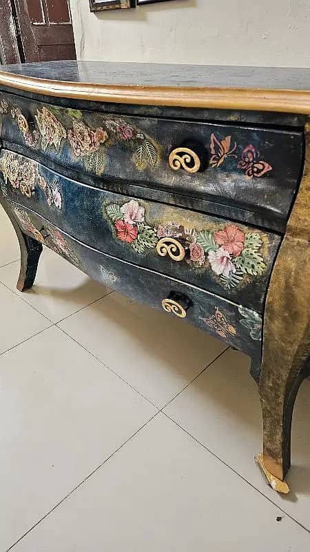 hand painted  console for sale in karachi 2