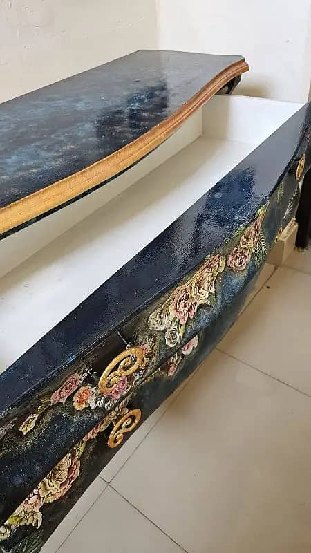 hand painted  console for sale in karachi 4