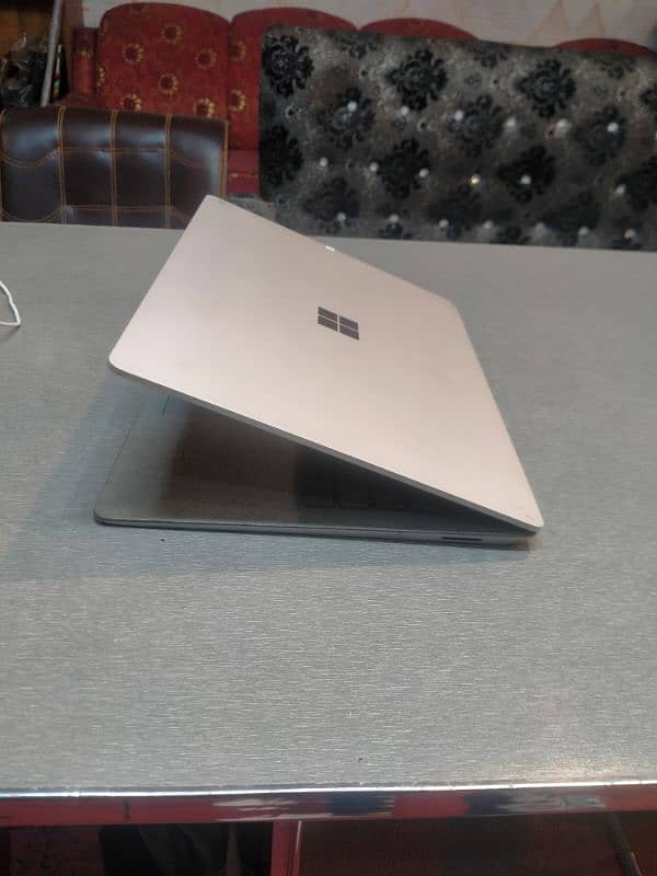 Microsoft surface pro book i5 8th 1