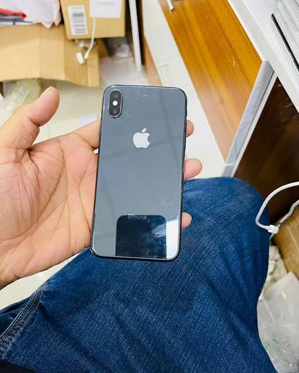 iPhone xs max 256 GB 03230916581 my what'sap 1