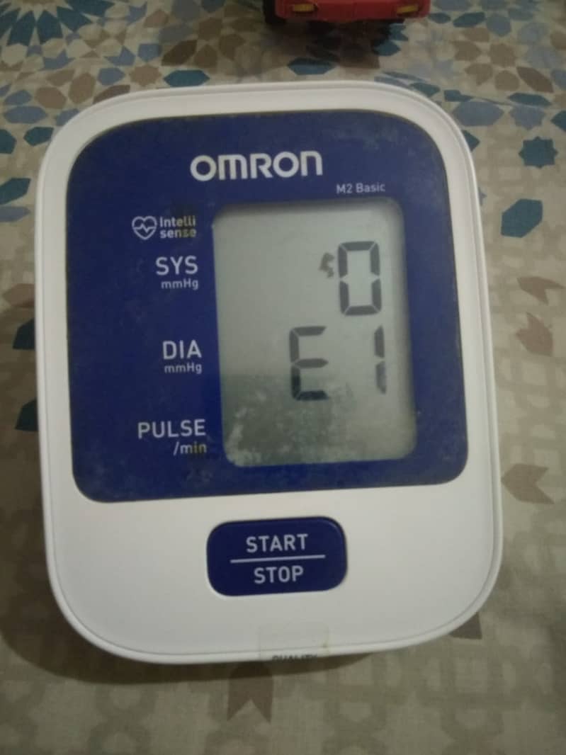 Blood Pressure Monitor  (Original Omron Company - Made in Vietnam) 3