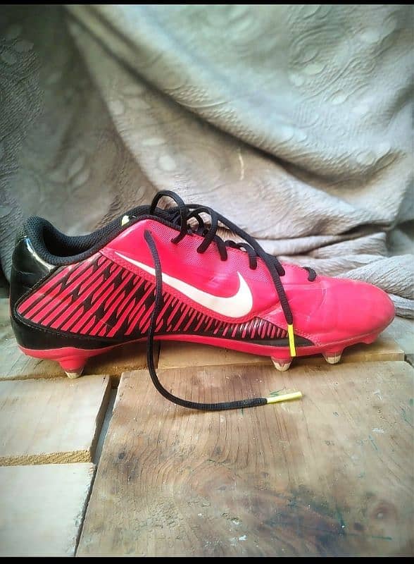 Branded (NIKE) large size football shoes EU-46 5