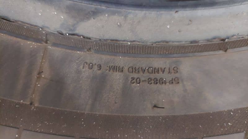 195/65/15 tyre for salr 5