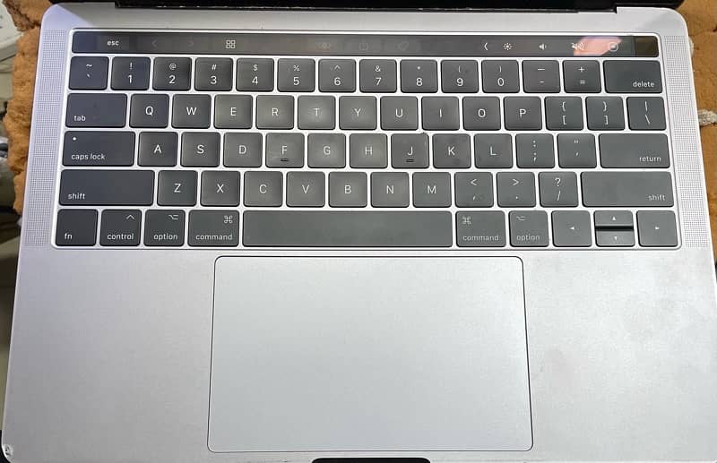 Mac book pro 2016 8/512 1