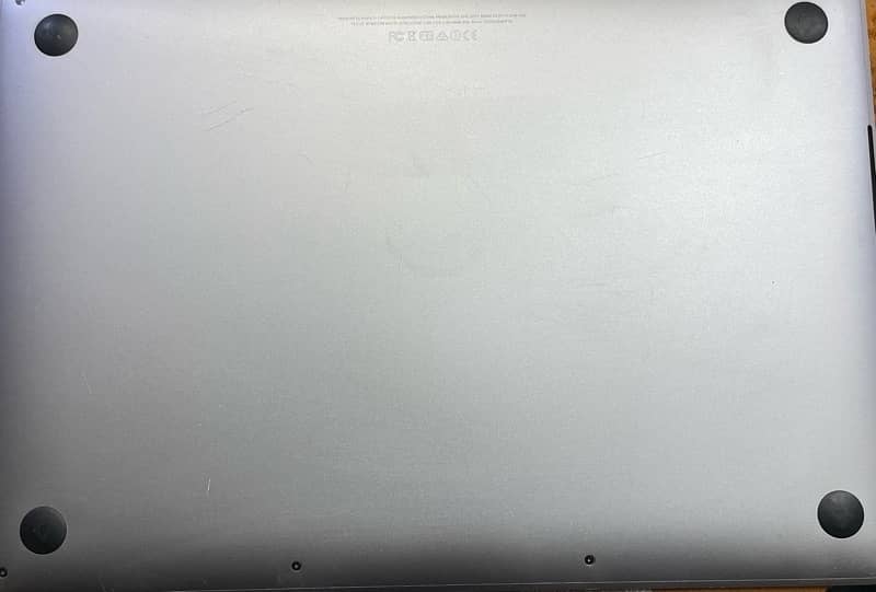 Mac book pro 2016 8/512 7