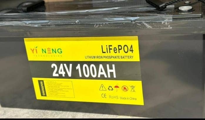 24 Volt 100 amp Lithium Iron Phosphate Lifetime battery 3500 cycles 1