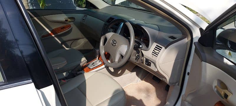 Toyota Corolla Altis 1.8 Sr cruisetronic 10