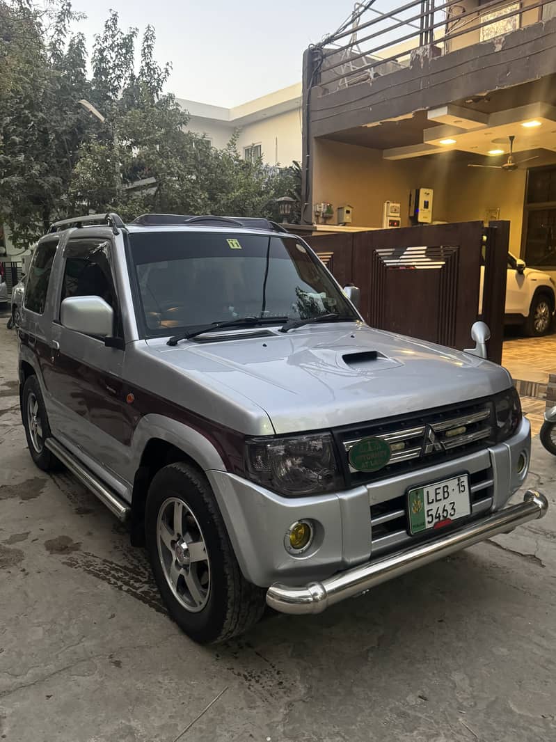 Mitsubishi Pajero mini Jeep 4x4 automatic total genuine 2