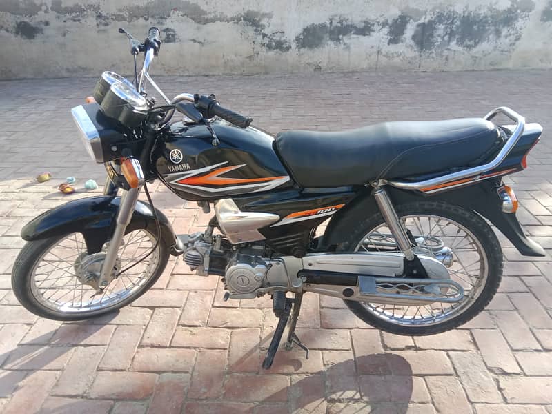 Yamaha Junoon 100cc. WhatsApp. 03085831111 0